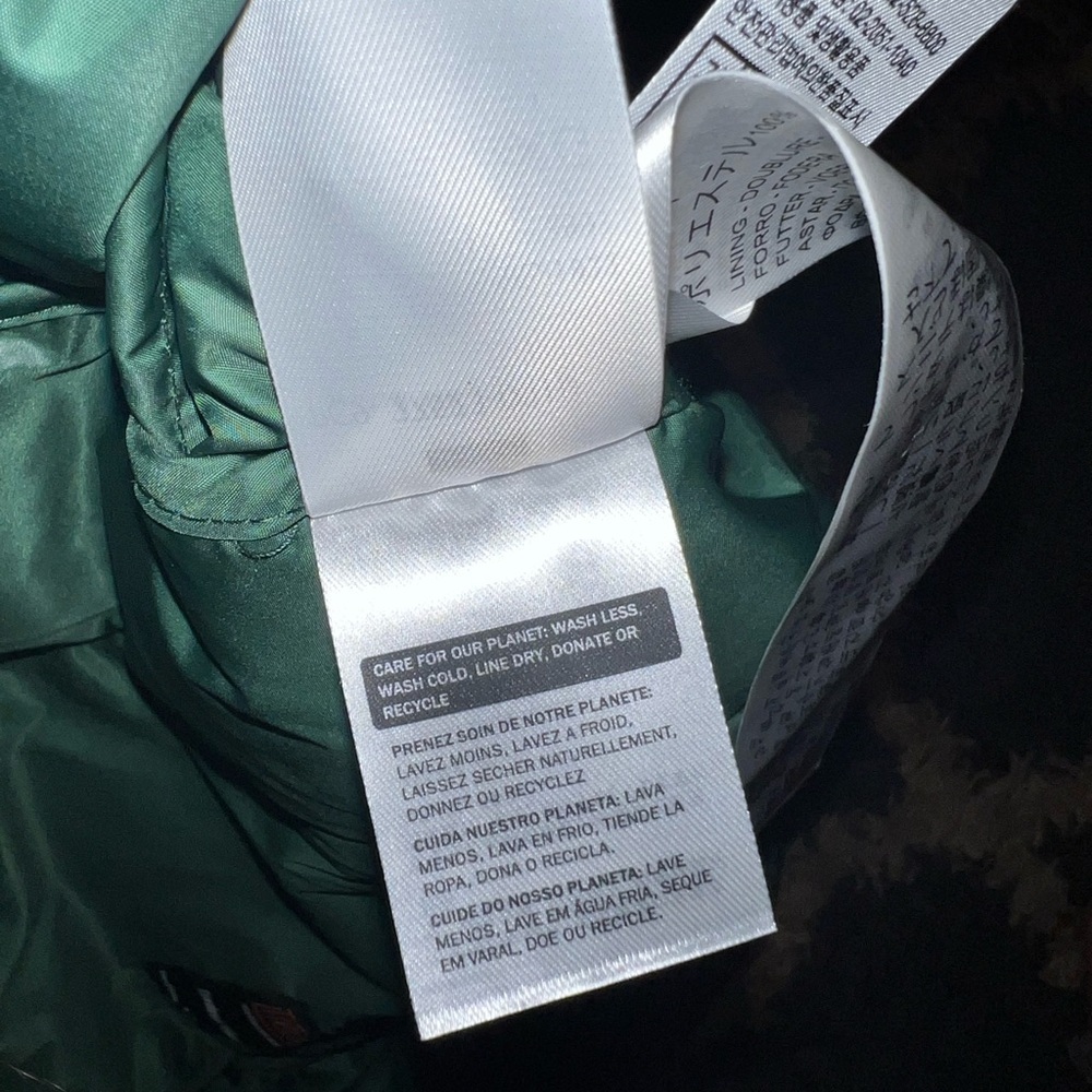 Levi's Presidio Packable Puffer Jacket - Picture 10 of 16